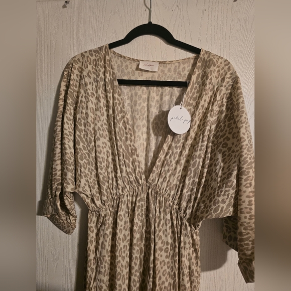 Petal & Pup leopard dress - Picture 7 of 8